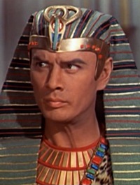 Yul Brynner in The Ten Commandments film trailer